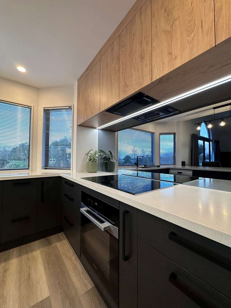 White Modern Kitchen